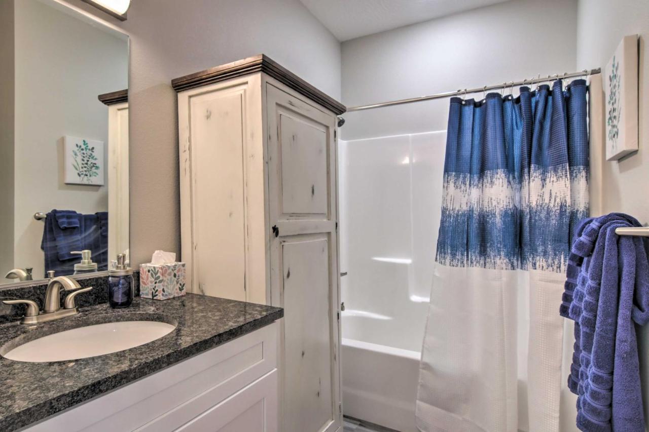 Apartment With Balcony 1 Mi To Hwy 76 Ent Dist *