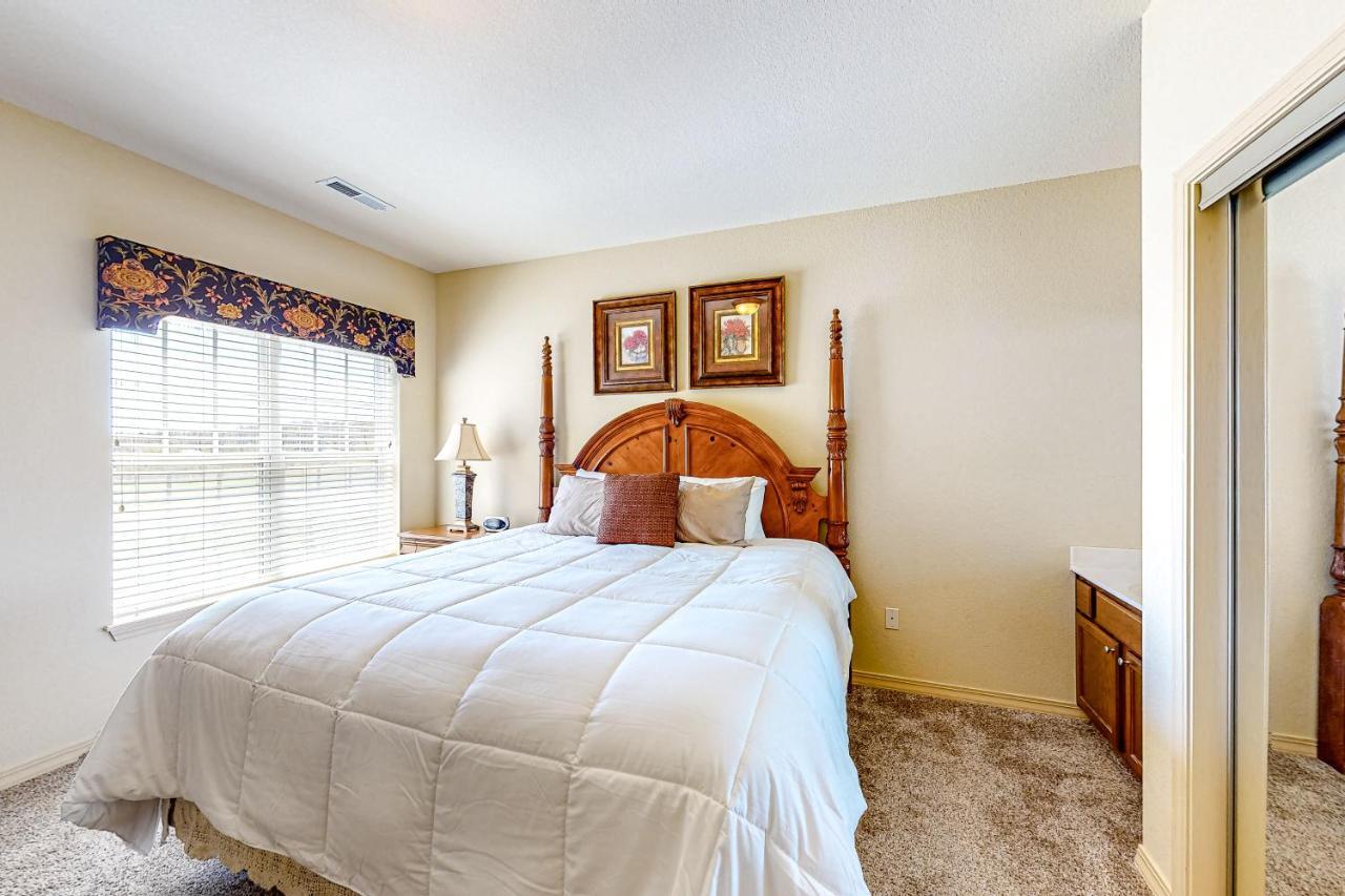 Thousand Hills * Branson