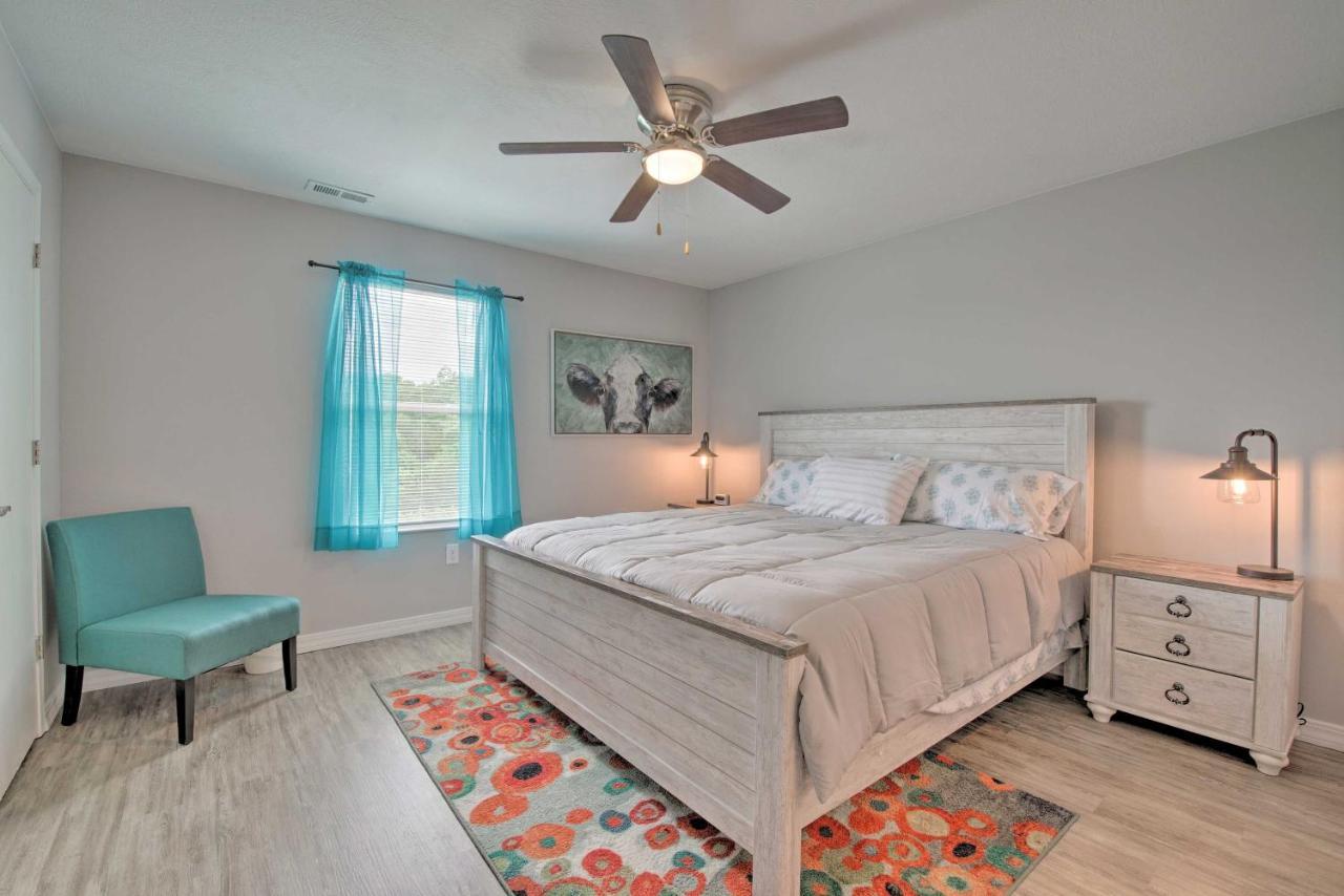 Bright Vacation With Balcony And Views! Branson