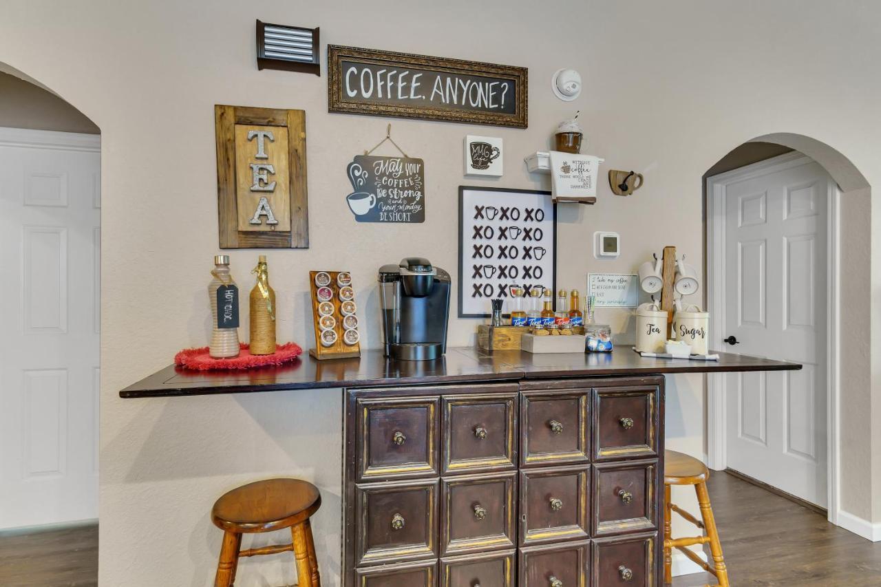 2 Bed Condo-the Greens At Thousand Hills-coffee Bar Aparthotel Branson