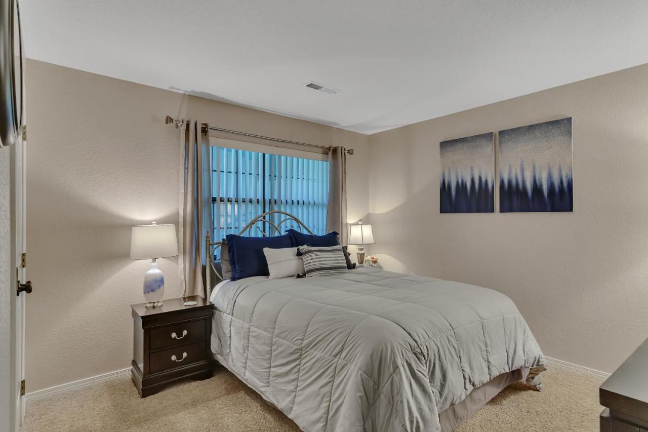 Aparthotel 2 Bed Condo-the Greens At Thousand Hills-coffee Bar *