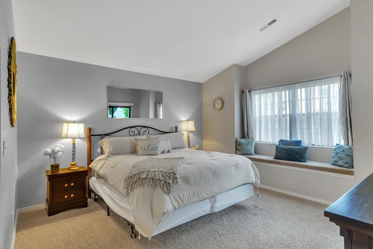 Aparthotel 2 Bed Condo-the Greens At Thousand Hills-coffee Bar