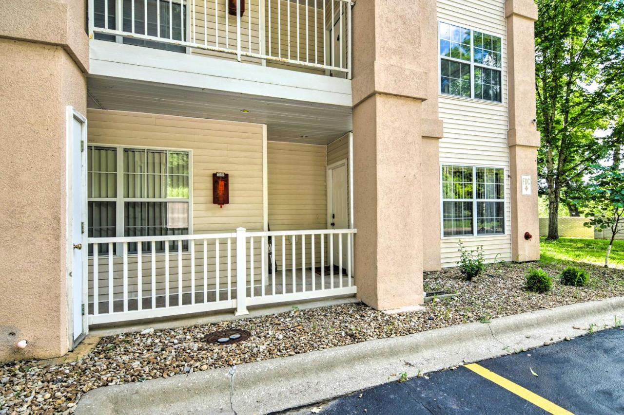 Apartment Waterfront Gem With Sunroom Less Than 4 Mi To Beach!