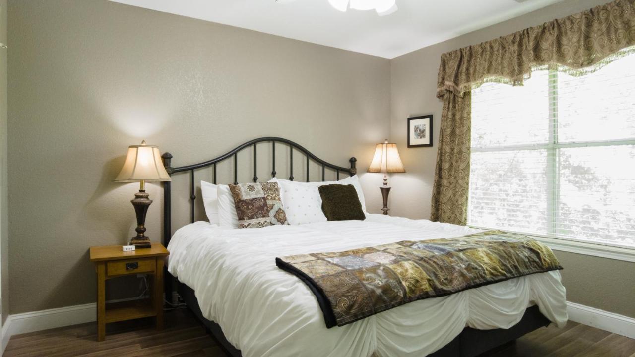 The Club By Dreams2Reality Vacations- Includes Free Attraction Tickets Daily! Holiday home