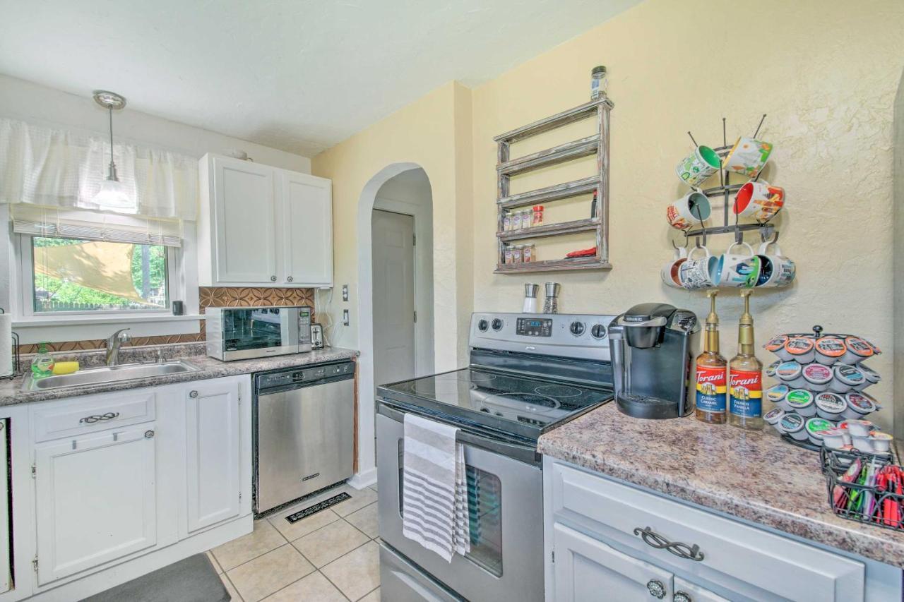 Historic 7 Mi To Table Rock Lake! Holiday home Branson