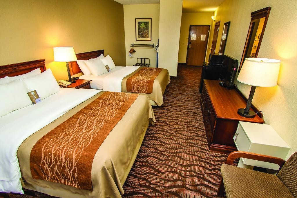 Hotel Comfort & Meadows Branson