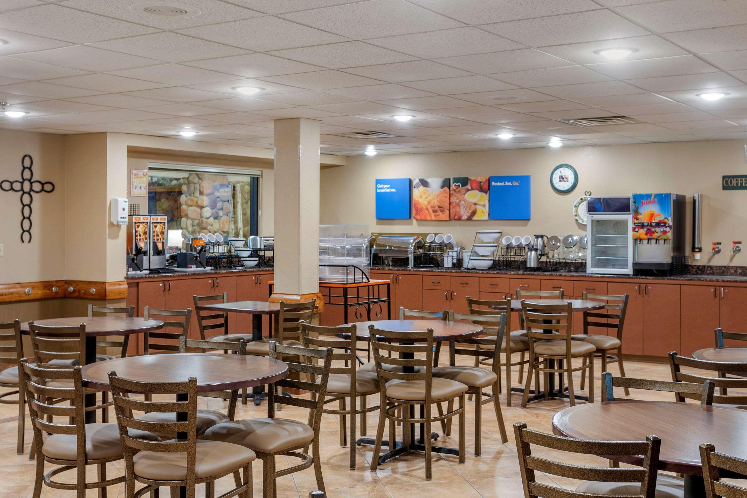 Comfort & Meadows Hotel Branson
