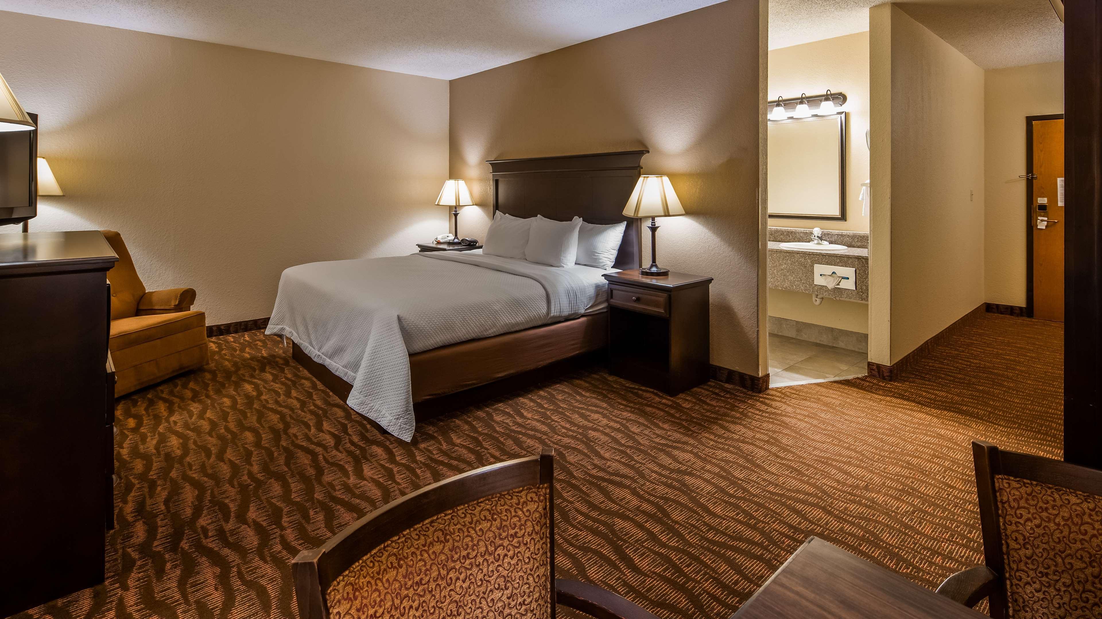 Western Music Capital Hotel