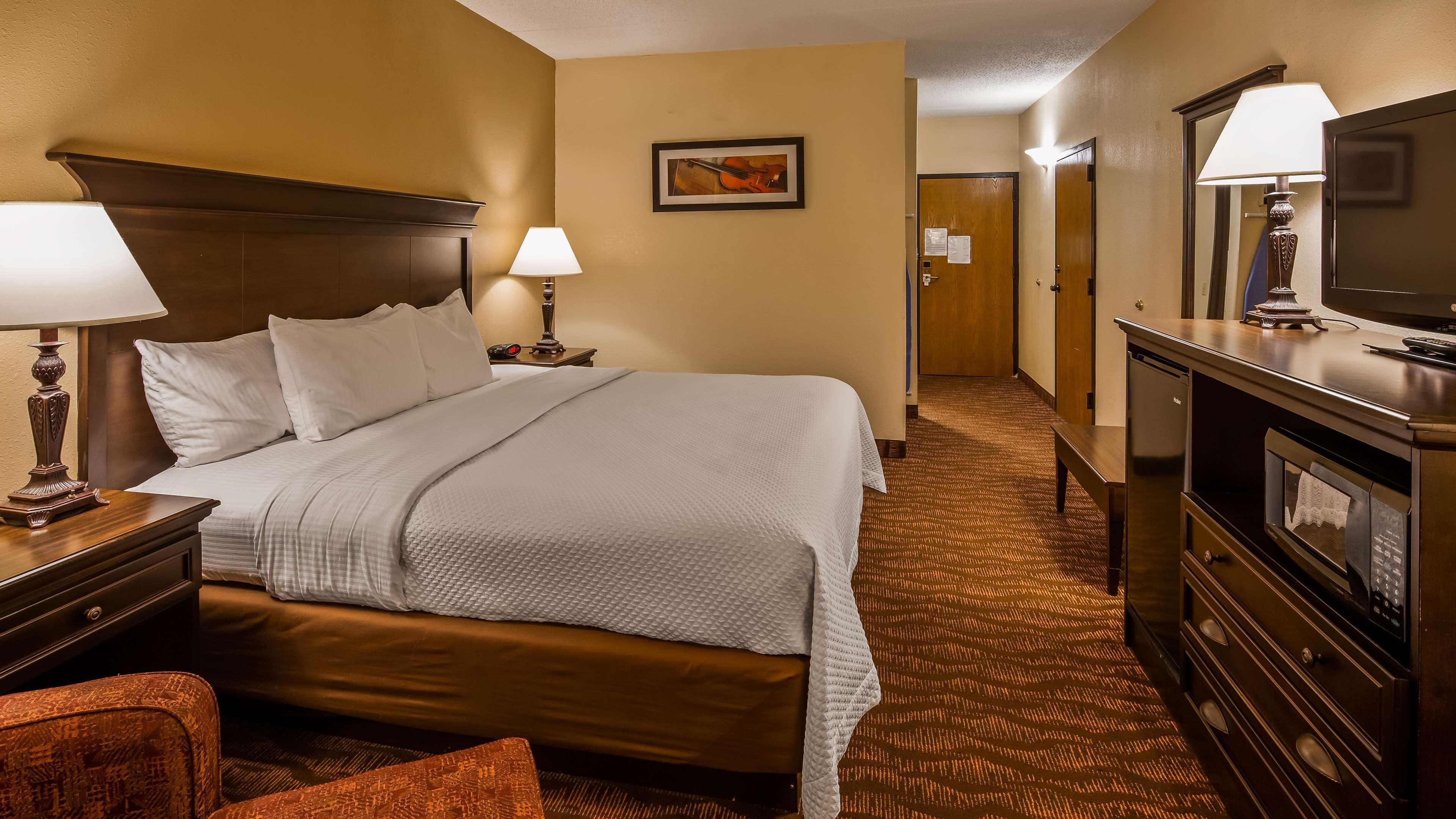 Western Music Capital Hotel