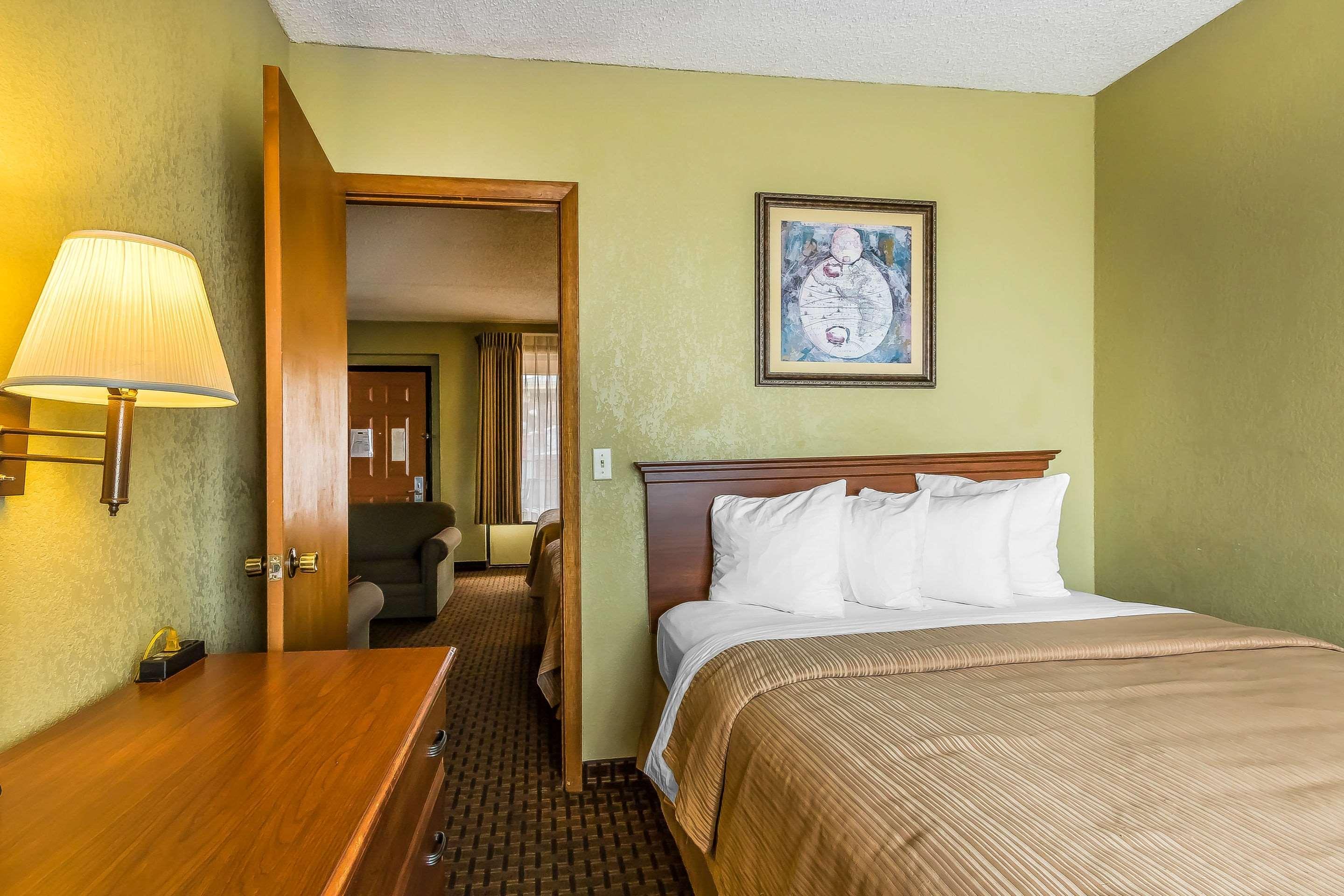 Inn Quality On The Strip 2*