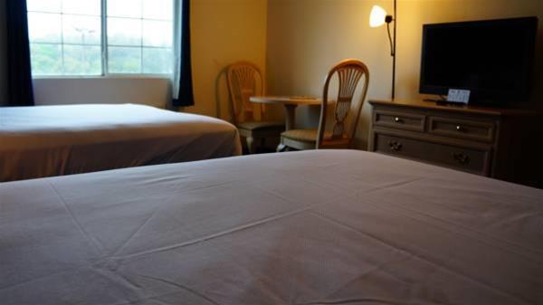 Rodeway Branson, Brick House Branson