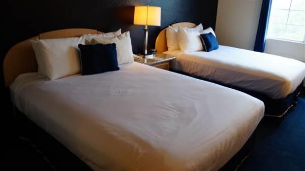 Rodeway Branson, Brick House Inn