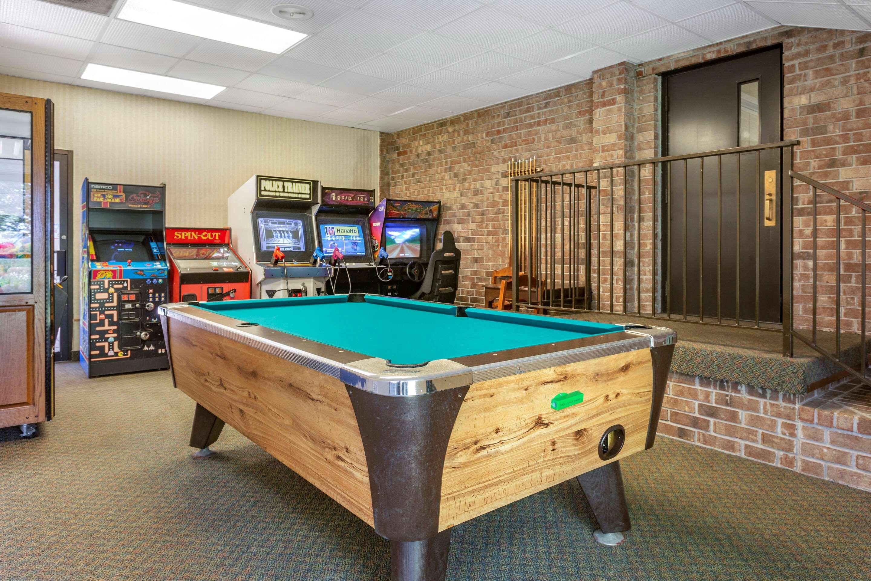 Inn Comfort At Thousand Hills