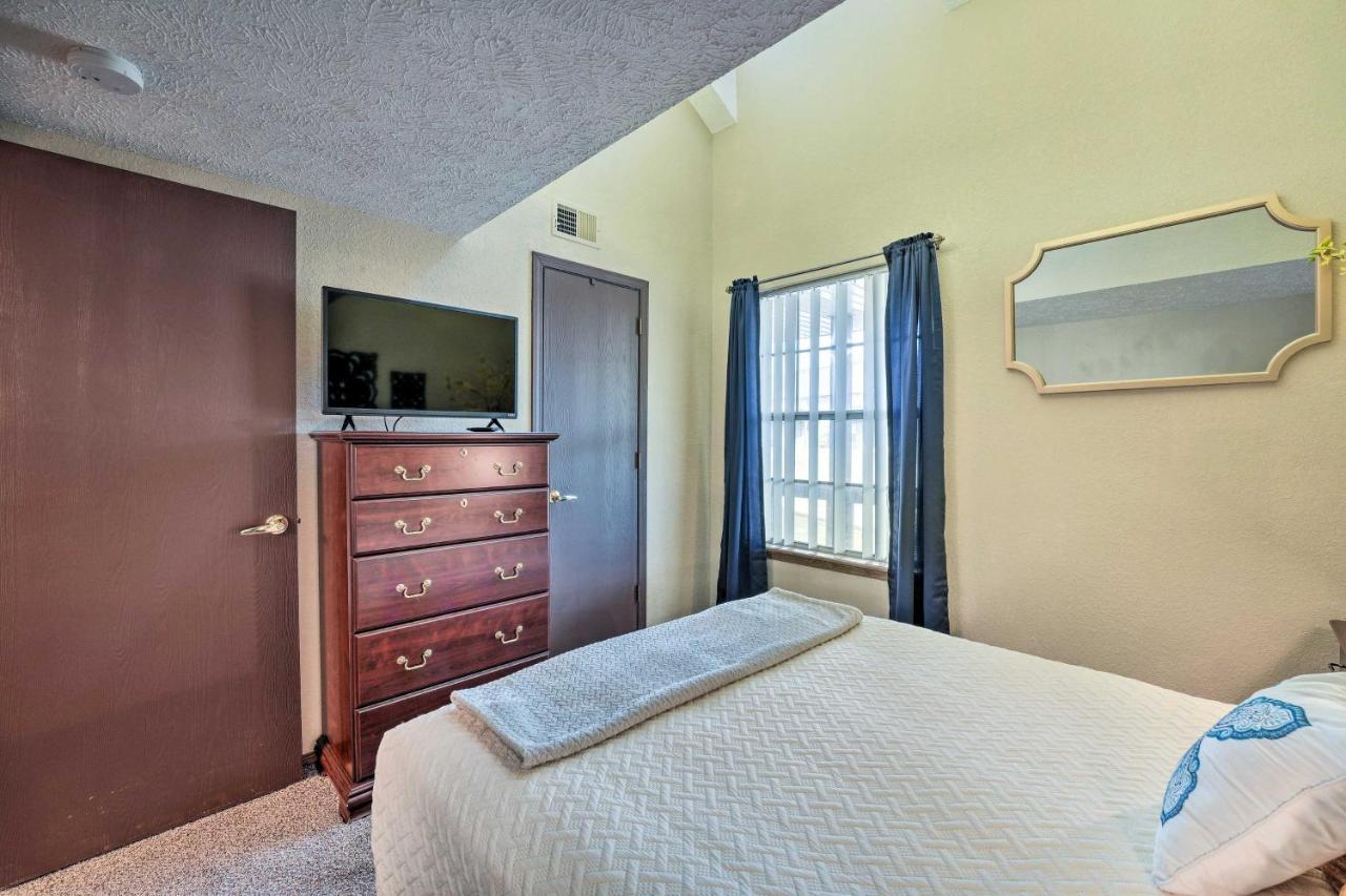 Charming With Balcony And Grill! Apartment Branson