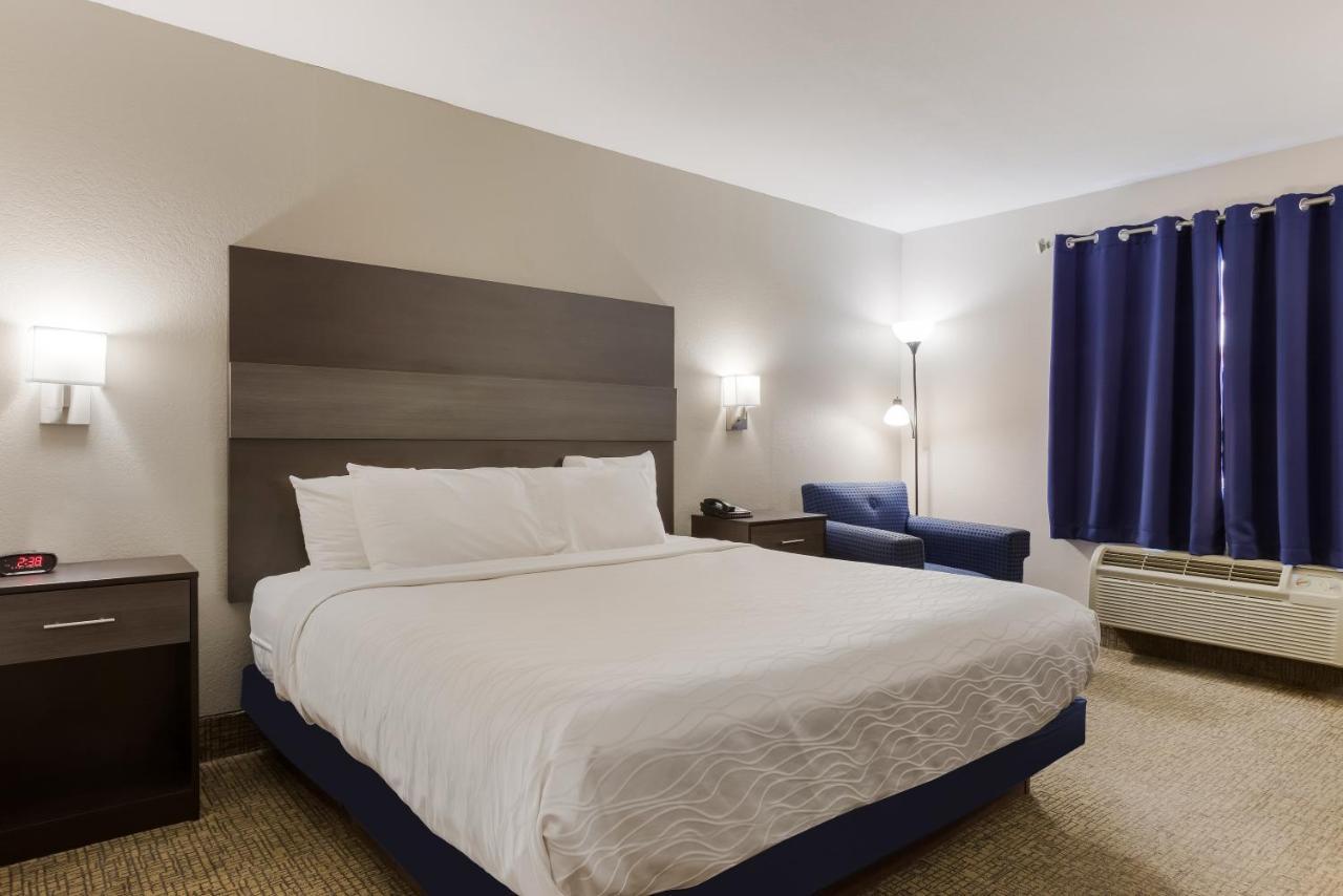 Rodeway Branson, Brick House Branson