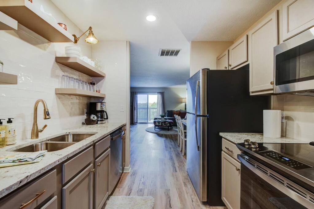 Remodeled No Steps Citrus Lane Luxury Amazing View Branson
