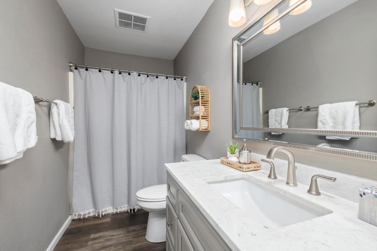 Hadley's Place At Pointe Royale, Pristine 2 Bed 2 Bath Branson
