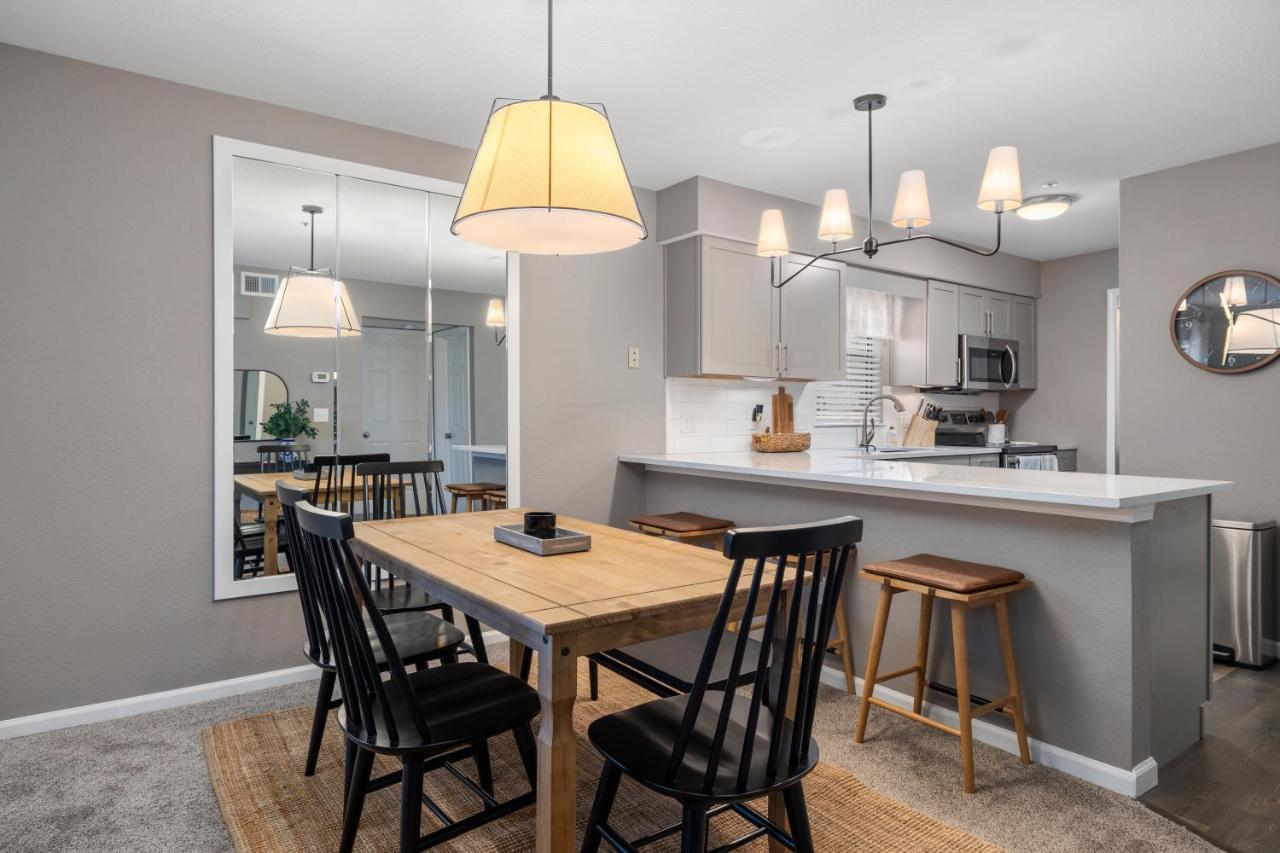 Hadley's Place At Pointe Royale, Pristine 2 Bed 2 Bath Apartment Branson