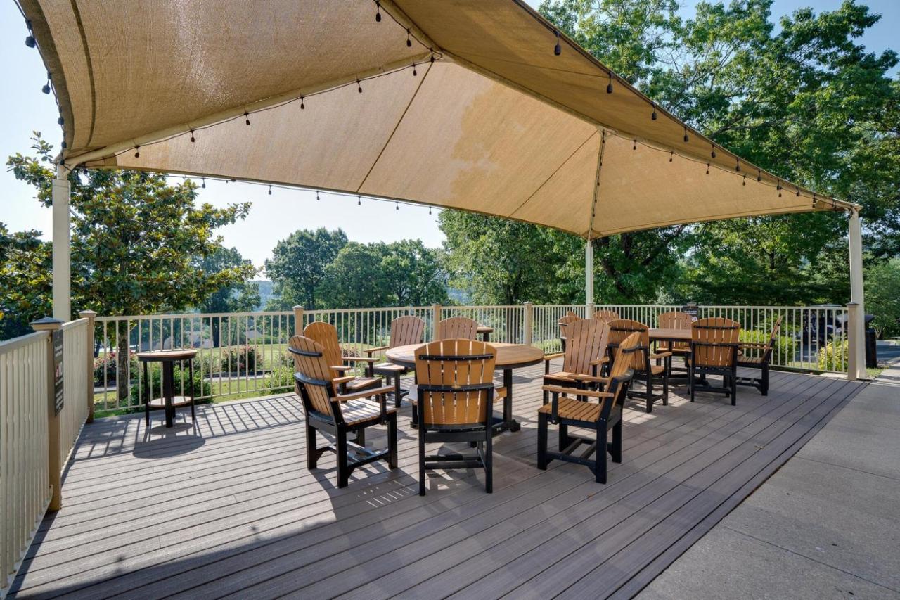 Hadley's Place At Pointe Royale, Pristine 2 Bed 2 Bath Branson