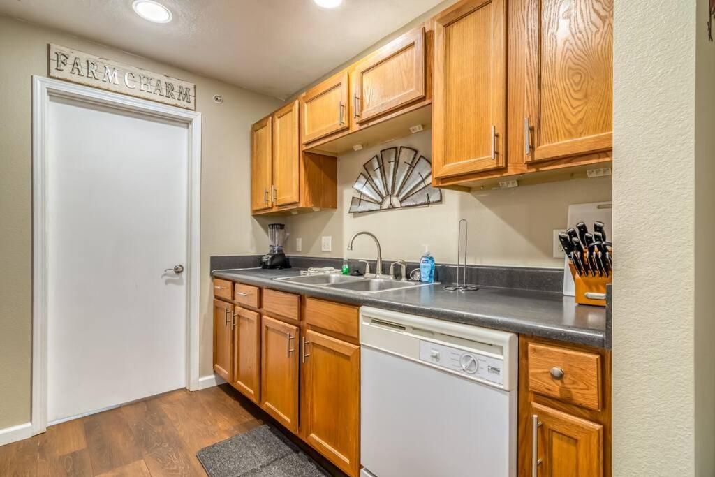 Cozy 3-bedroom Near * Branson
