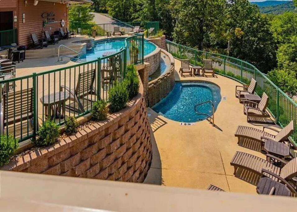 Walk In Two Bed Lakeview At Indian Point *