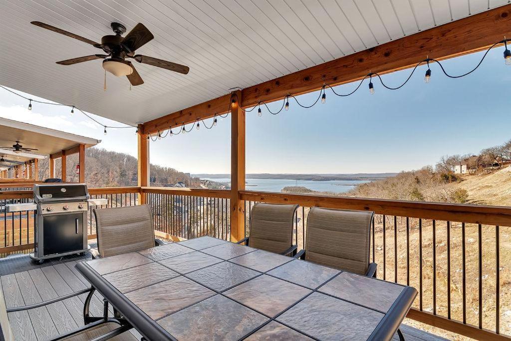 Bird's Eye View At Table Rock $400 Daily Attractions *