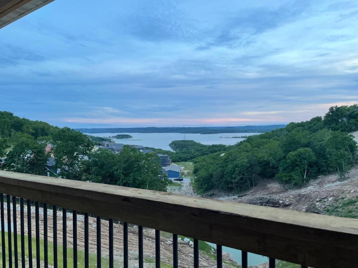 Bird's Eye View At Table Rock $400 Daily Attractions Holiday home *