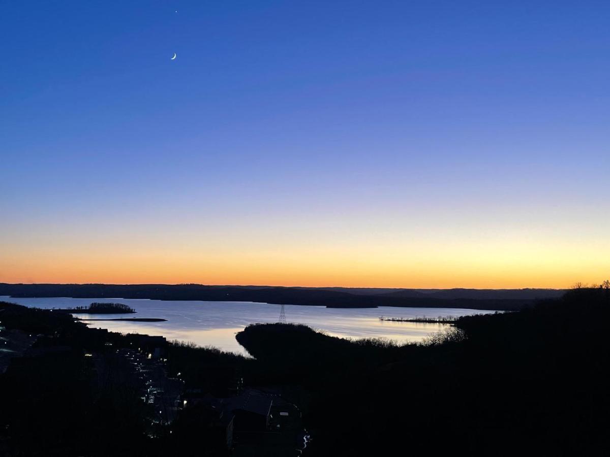Bird's Eye View At Table Rock $400 Daily Attractions
