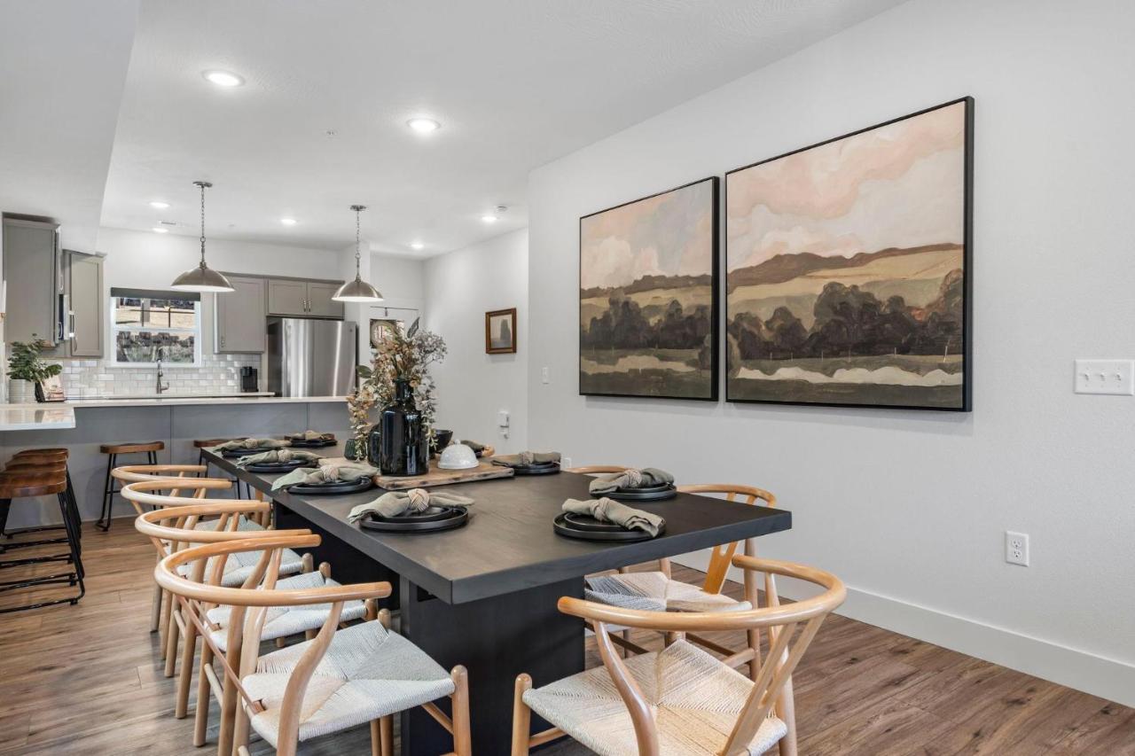 Lakeshore Living * Branson