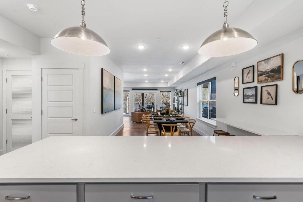 Lakeshore Living Holiday home