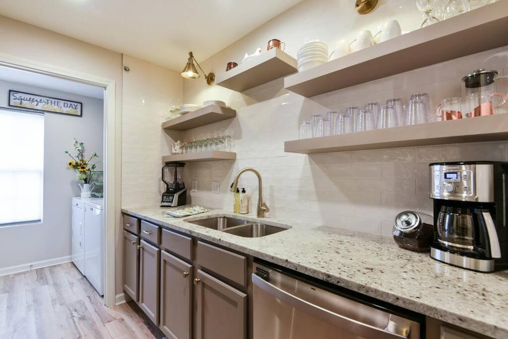 Remodeled No Steps Citrus Lane Luxury Amazing View