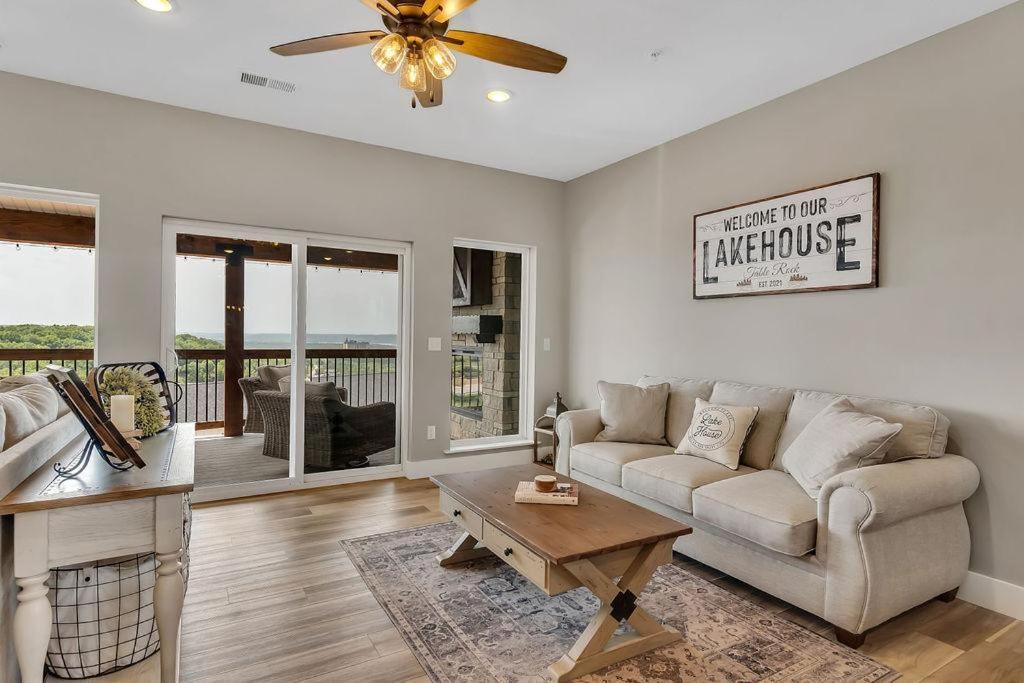 Lakehouse Holiday home