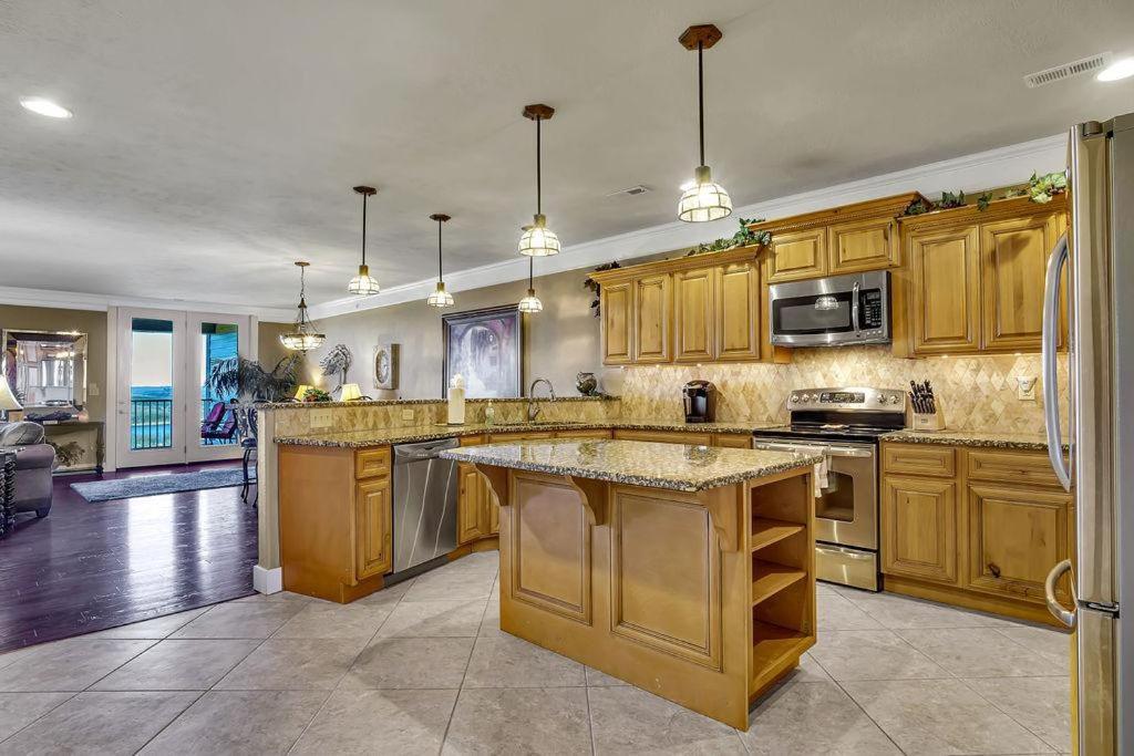 Hawthorne -- 1411 Holiday home