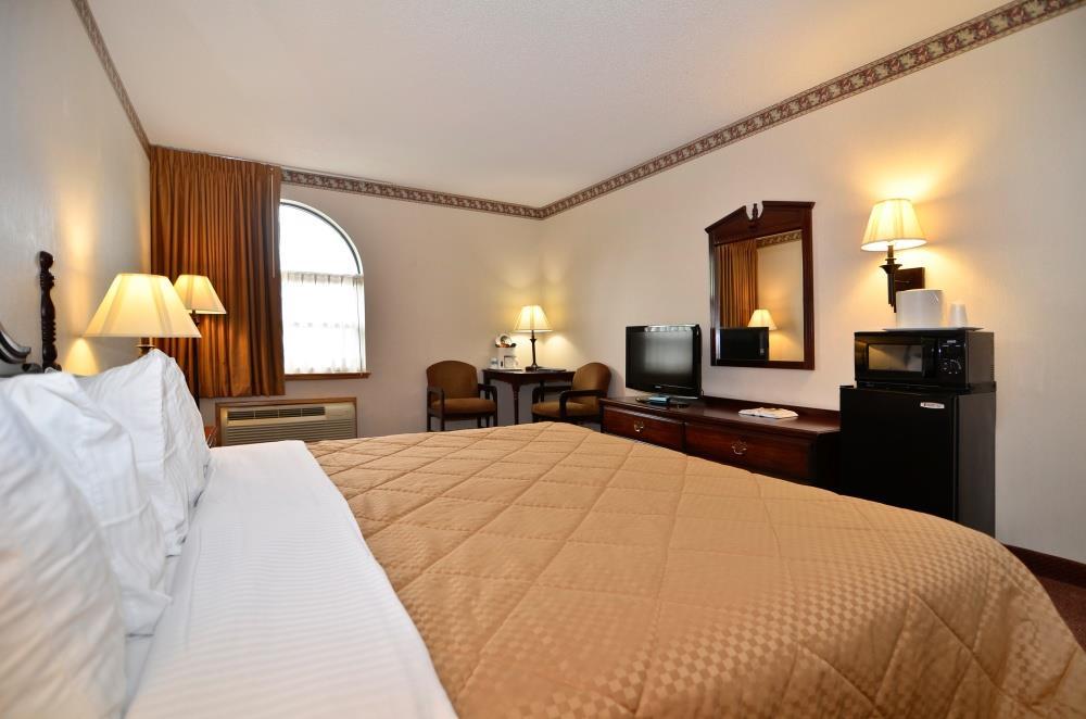 Hotel Western Music Capital 3*