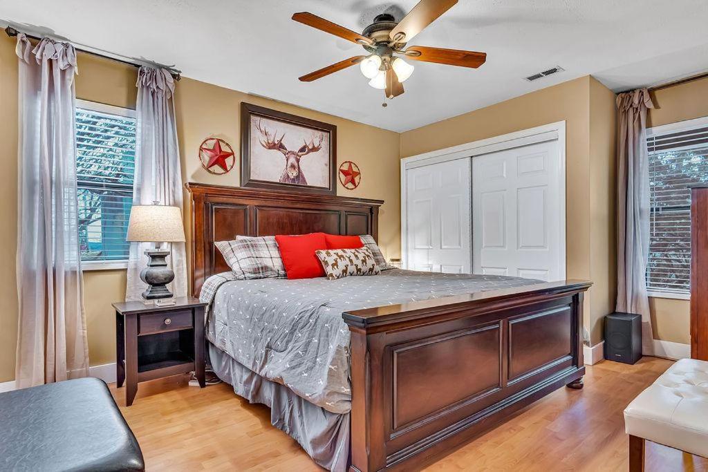 Black Walnut With Loft-- 409 Branson