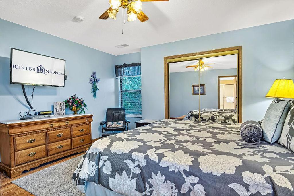 Scotch Pine With Loft -- 1310 Holiday home