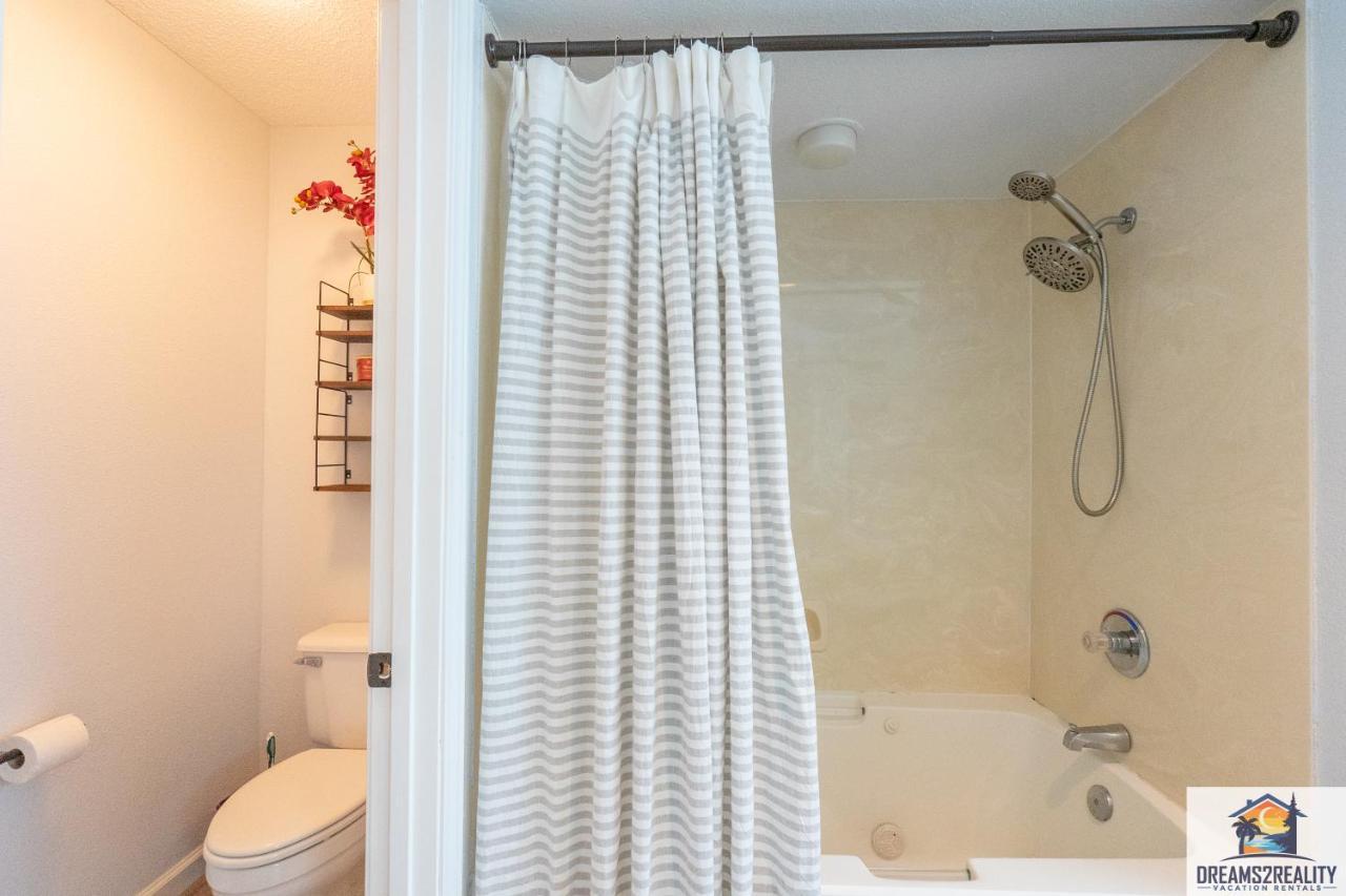 2br - Close To The Strip - 2 Pools - Free Tickets Included - Fhc-3 *