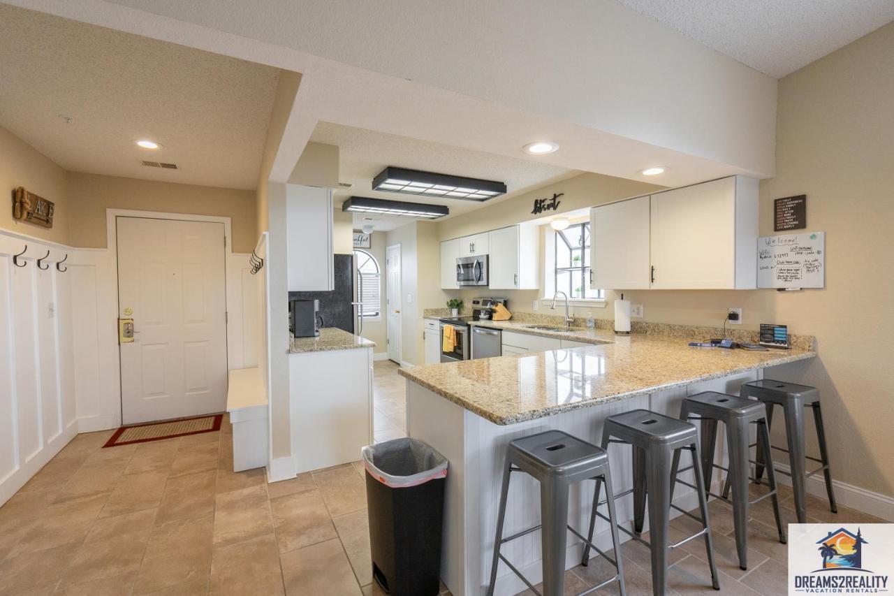 Holiday home 2br Penthouse - 2 Pools - Close To The Strip - Free Tickets Included - Fhe-17 *