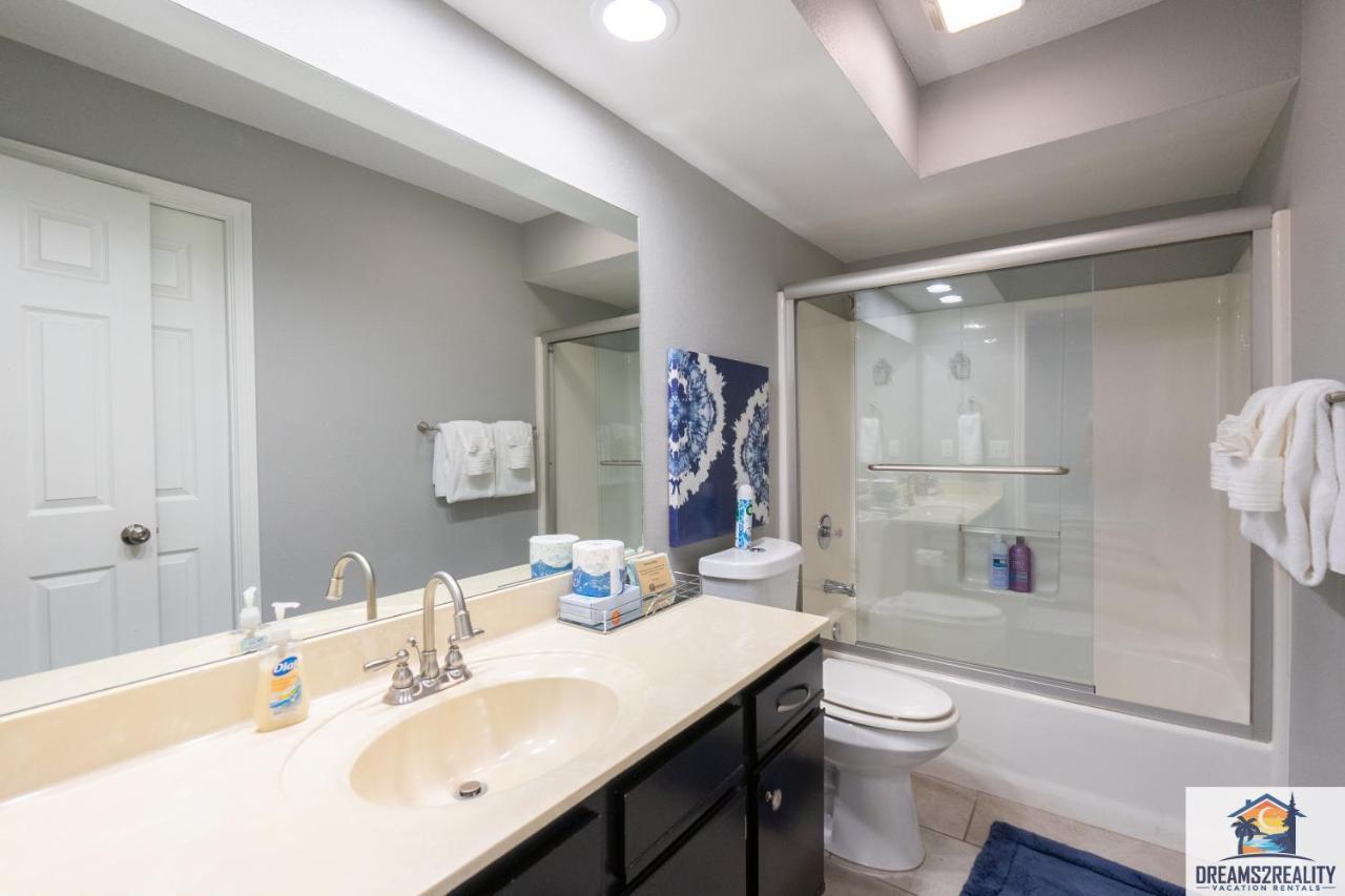 Holiday home 2br Updated - Close To The Strip - 2 Pools - Free Tickets Included - Fhe-3