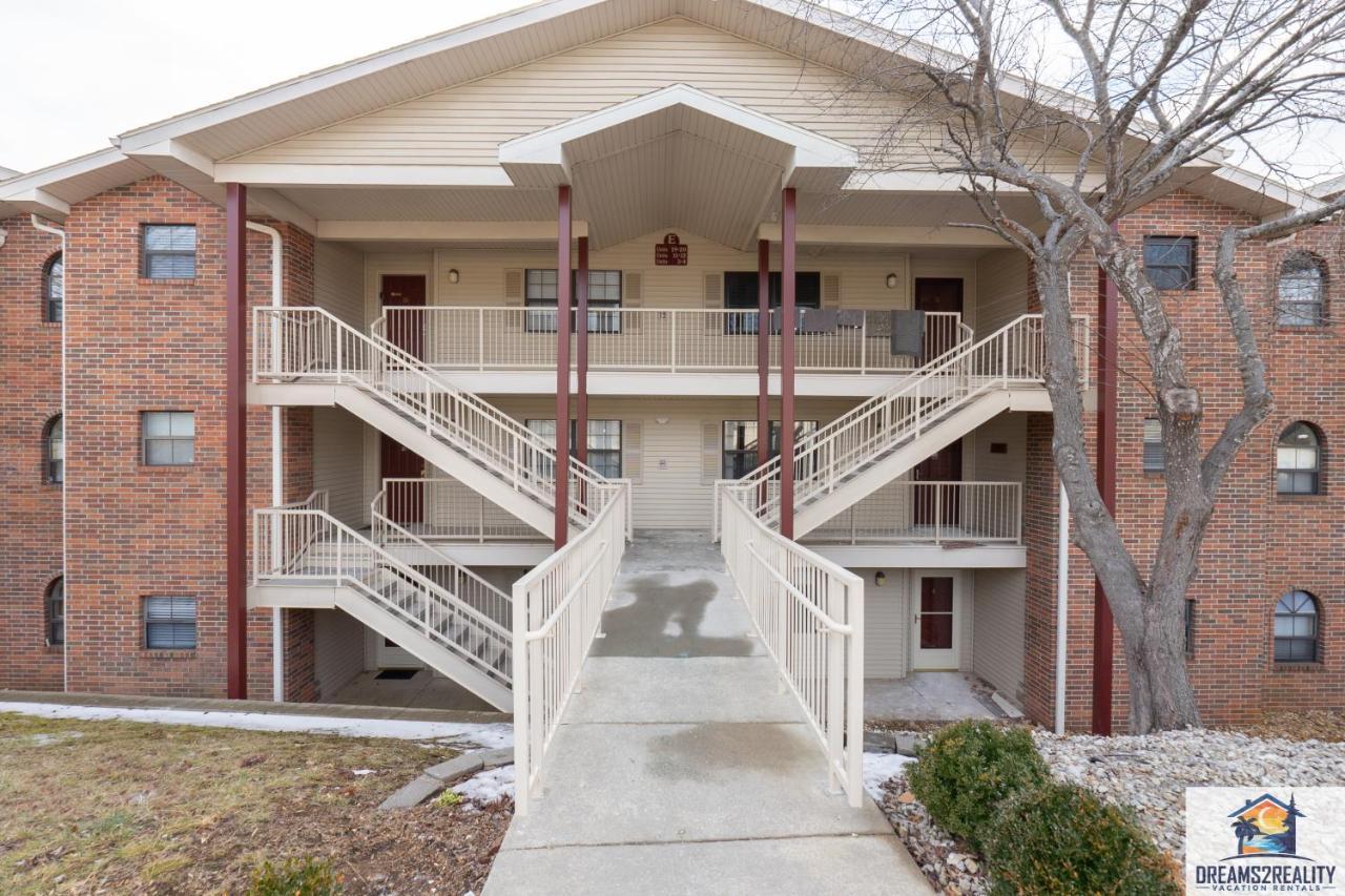 2br Updated - Close To The Strip - 2 Pools - Free Tickets Included - Fhe-3 Holiday home *