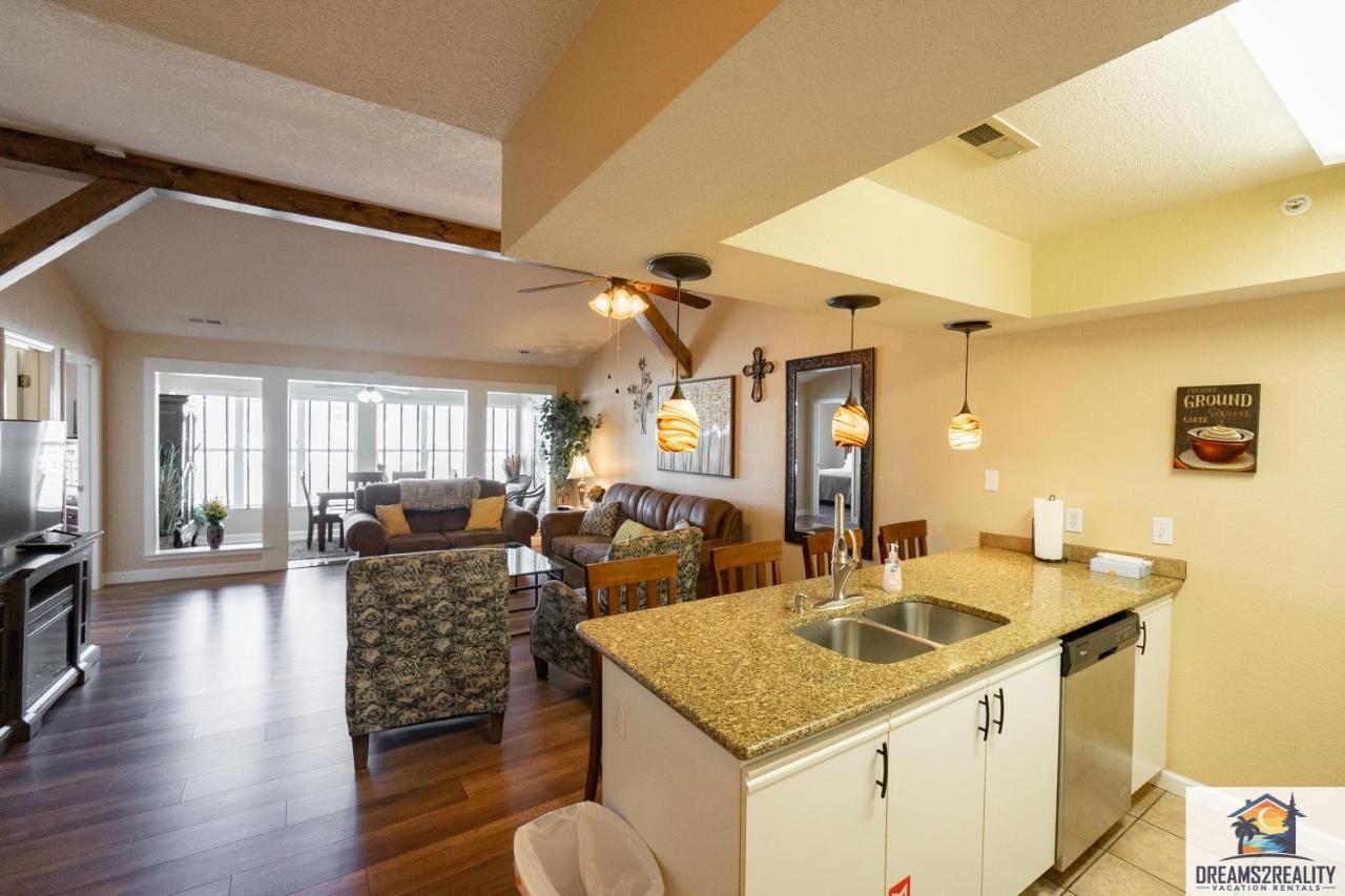 Holiday home 2br Penthouse - Near The 76 Strip - Pool - Free Tickets Included - Cld-11 Branson