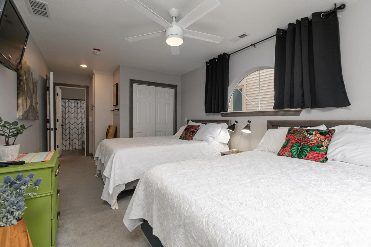 3br Updated - Family Games - Enclosed Patio - Free Tickets Included - Ch3-2 Holiday home Branson