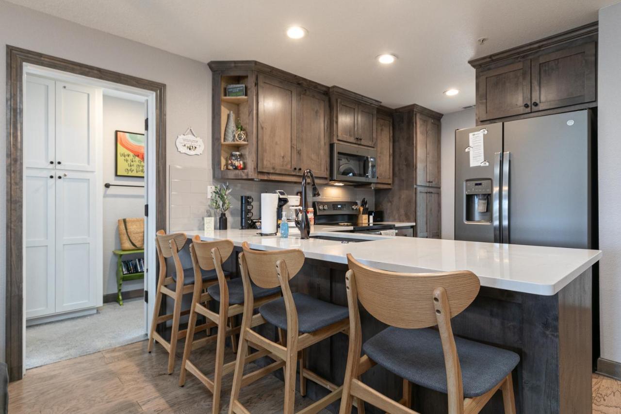 Holiday home 3br Updated - Family Games - Enclosed Patio - Free Tickets Included - Ch3-2 Branson