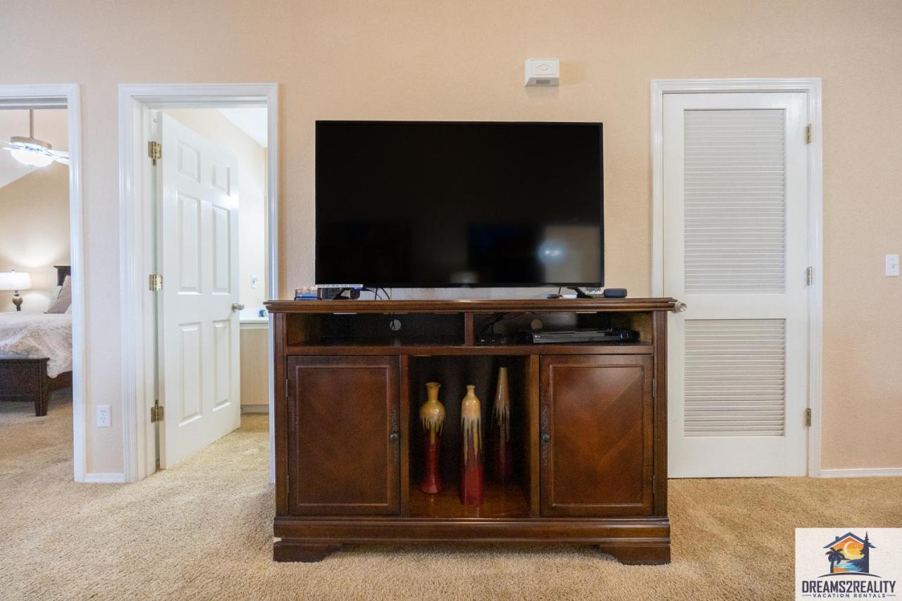 3 Bedroom - Near The Strip - Jacuzzi Tub - Free Tickets Included - Ch4-5 * Branson