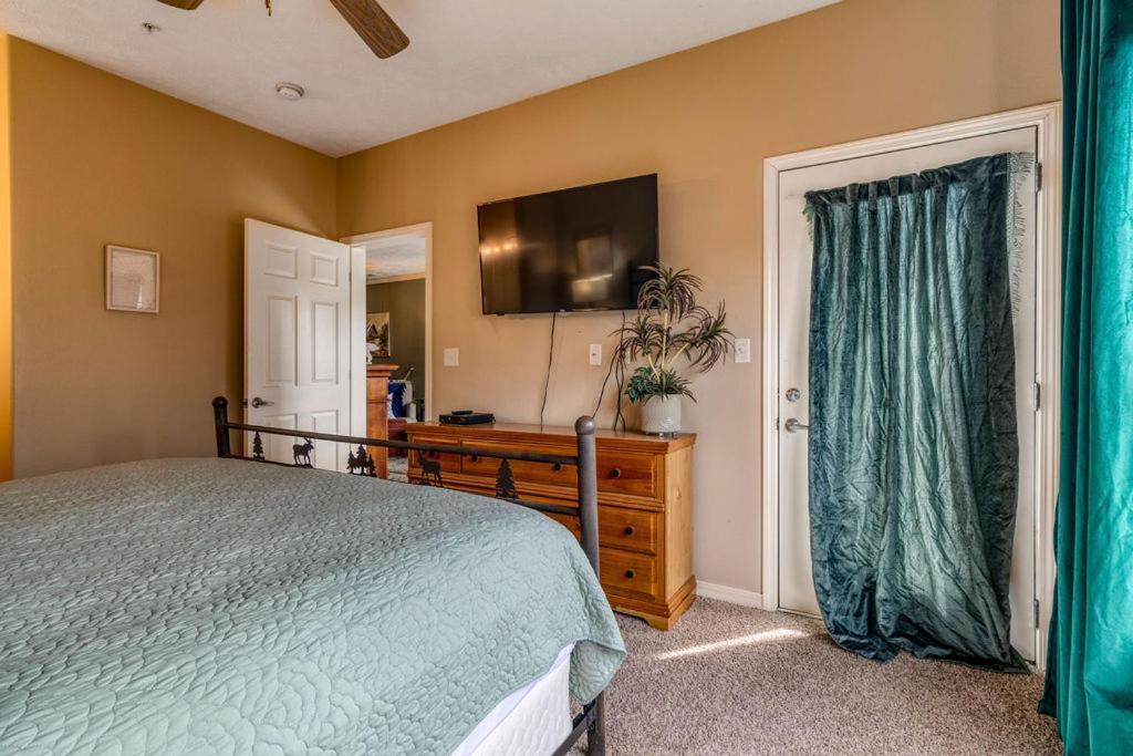 2br - Dock For Fishing - Jacuzzi Tub - Free Tickets Included - Mj4-130 Holiday home Branson