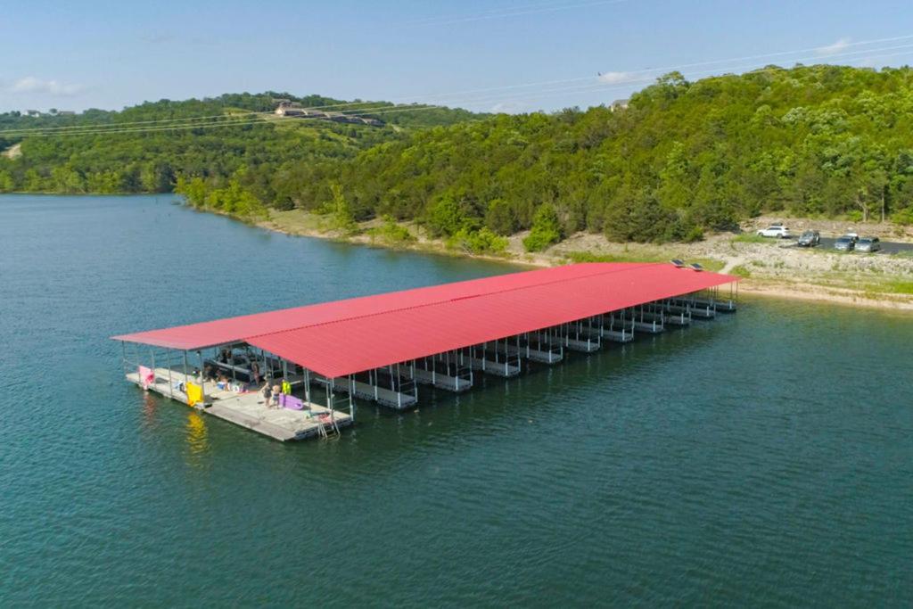 2br - Dock For Fishing - Jacuzzi Tub - Free Tickets Included - Mj4-130