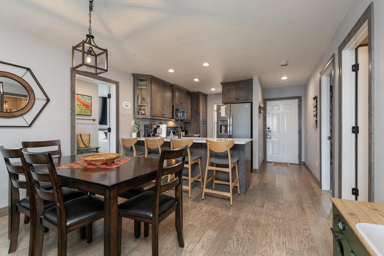 3br Updated - Family Games - Enclosed Patio - Free Tickets Included - Ch3-2 Holiday home