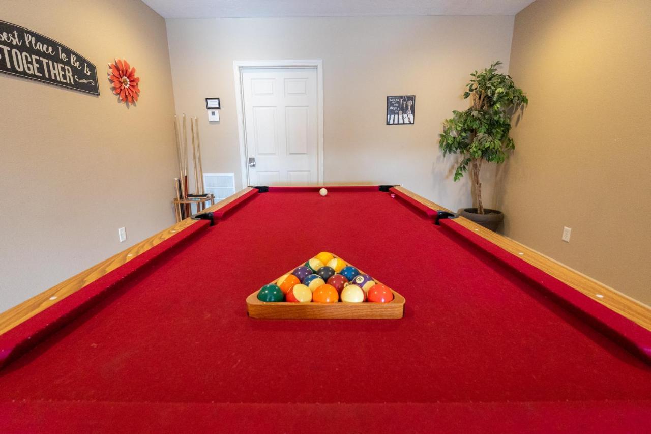 4br Walk-in - Pool Table - Hot Tub - Fire Pit - Free Tickets Included - Dv164 Apartment *