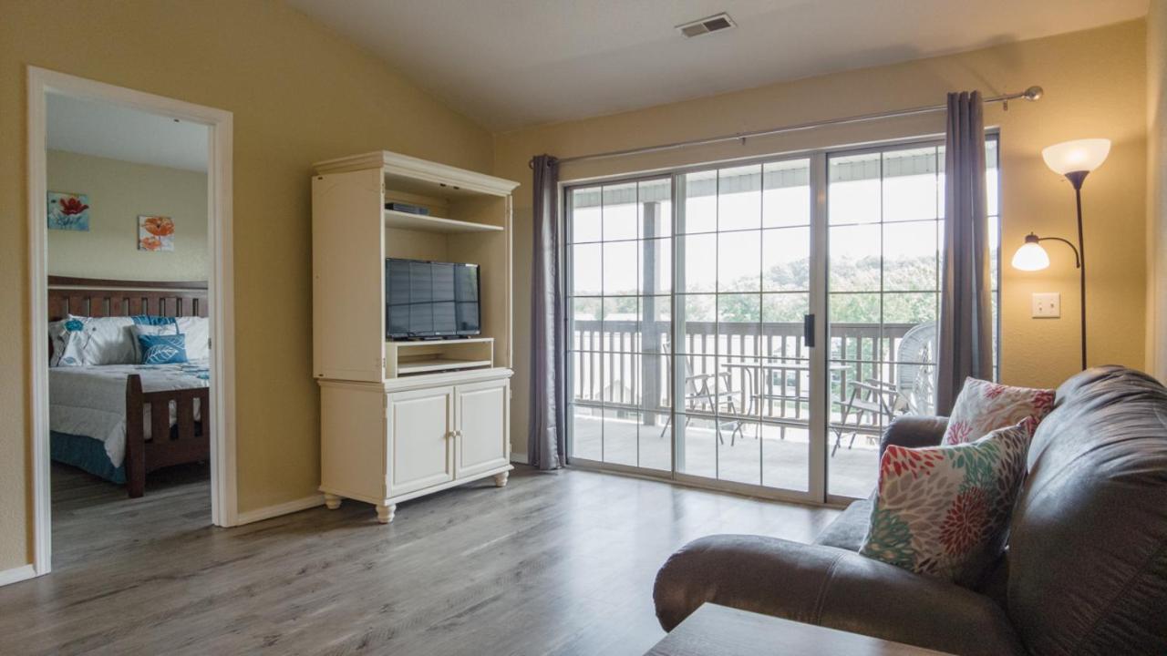 2br With A View - Near The Strip - Free Tickets Included - Fc61-25 Holiday home Branson
