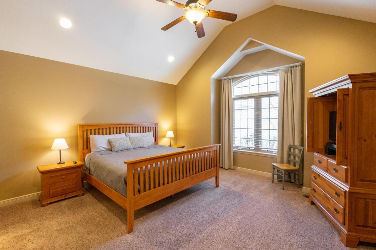 Apartment 4br Walk-in - Pool Table - Hot Tub - Fire Pit - Free Tickets Included - Dv164 *